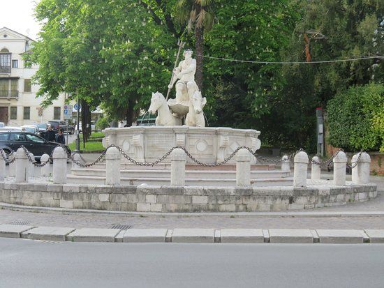 Fontana del Nettuno